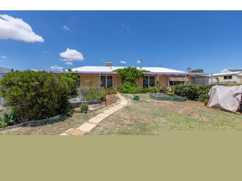 81 Andrews Avenue, York WA 6302