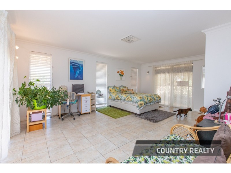 81 Andrews Avenue, York WA 6302