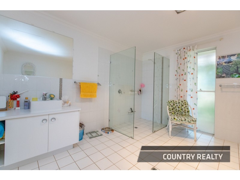 81 Andrews Avenue, York WA 6302