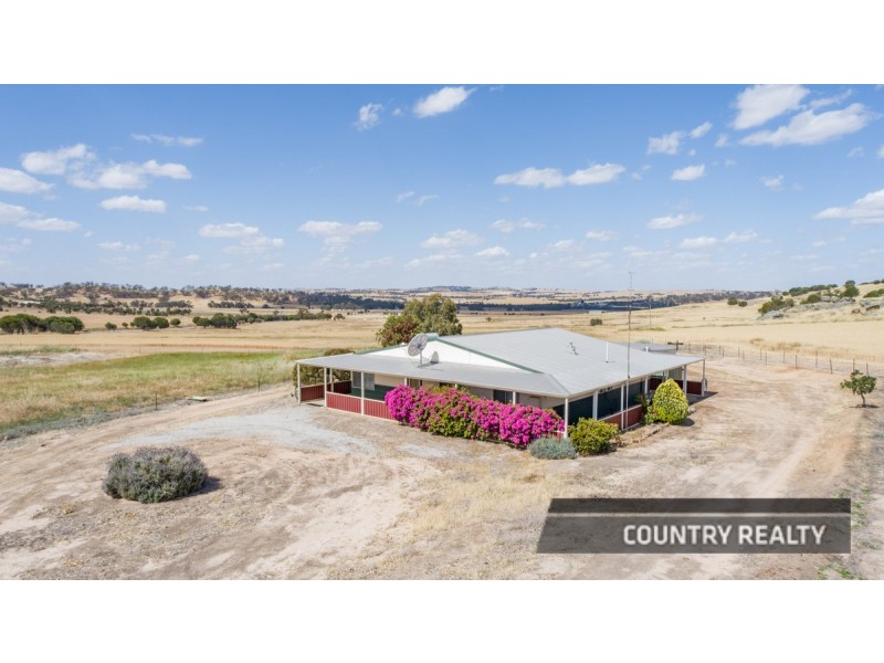 987 York Williams Road, Beverley WA 6304
