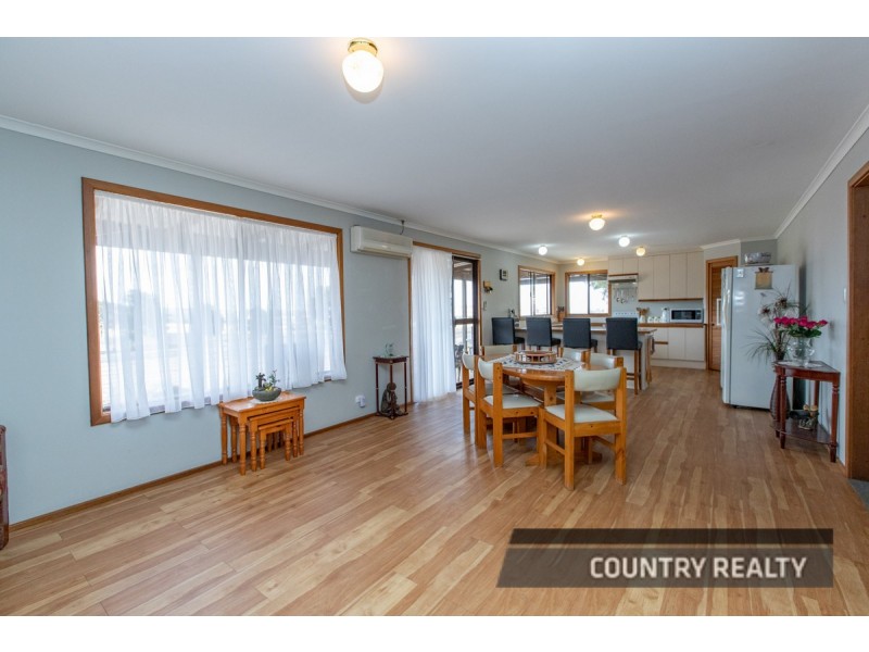 987 York Williams Road, Beverley WA 6304