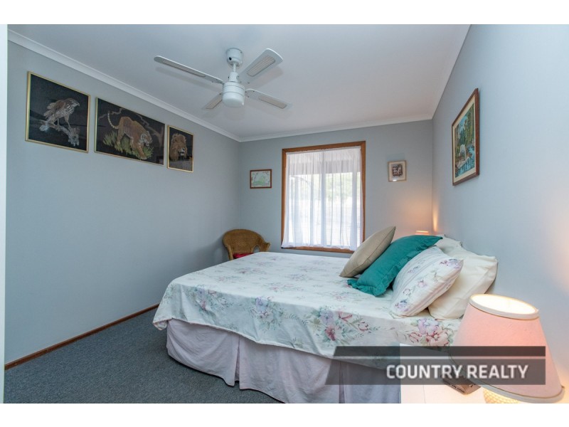 987 York Williams Road, Beverley WA 6304