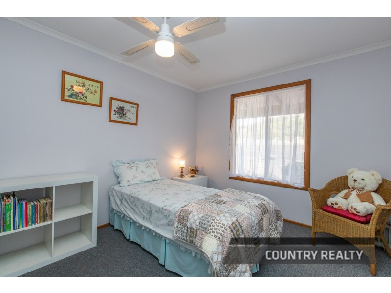 987 York Williams Road, Beverley WA 6304