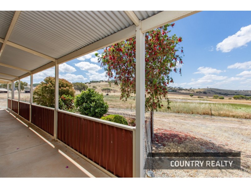 987 York Williams Road, Beverley WA 6304