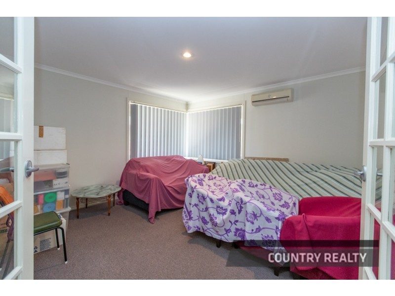 987 York Williams Road, Beverley WA 6304