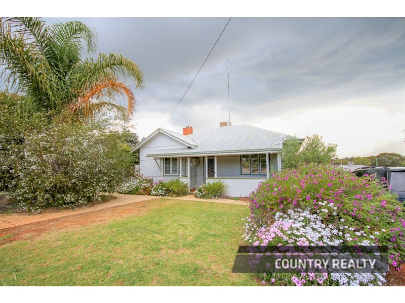 60 Gairdner Street, Northam WA 6401