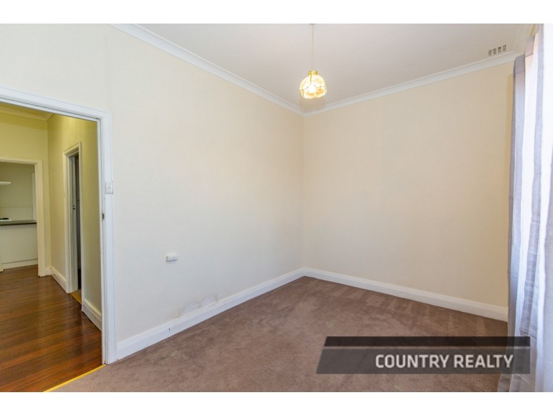 60 Gairdner Street, Northam WA 6401