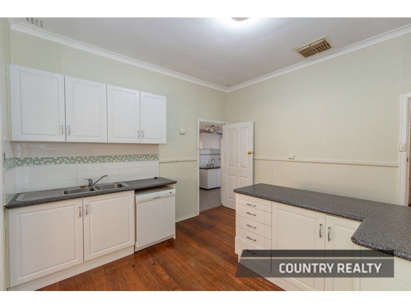 60 Gairdner Street, Northam WA 6401