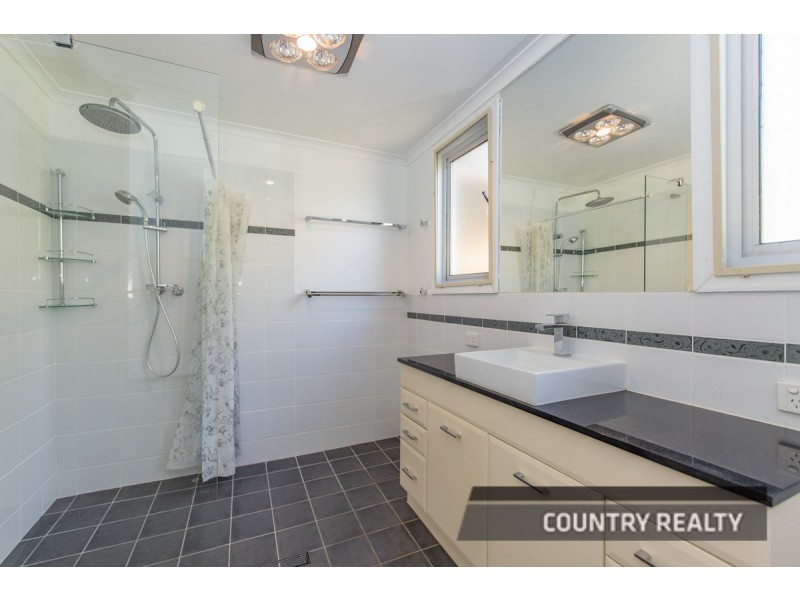 60 Gairdner Street, Northam WA 6401