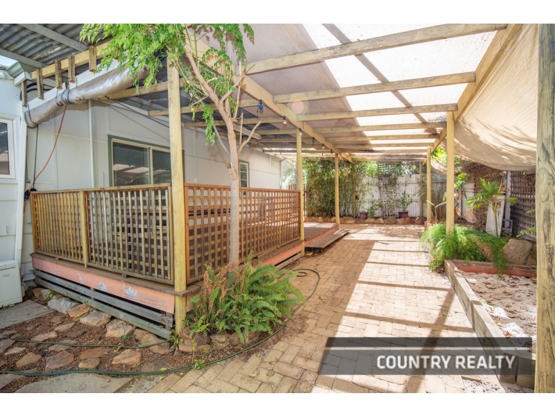 60 Gairdner Street, Northam WA 6401