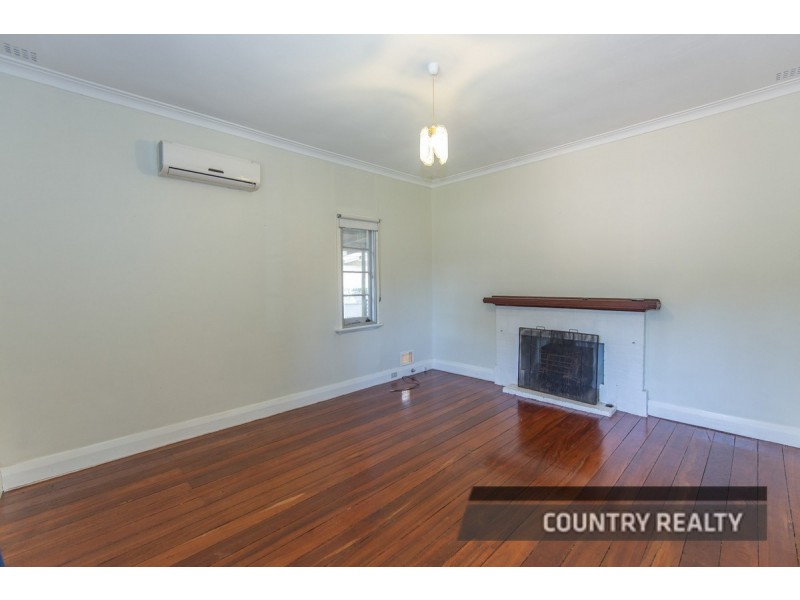 60 Gairdner Street, Northam WA 6401