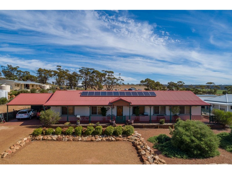 12 Heaton Drive, Northam WA 6401