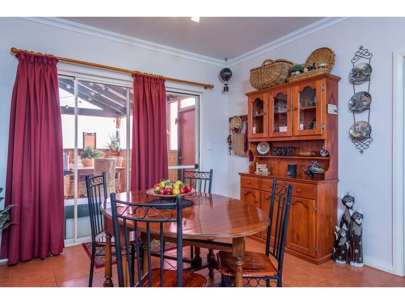 12 Heaton Drive, Northam WA 6401