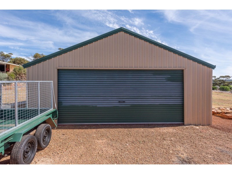 12 Heaton Drive, Northam WA 6401