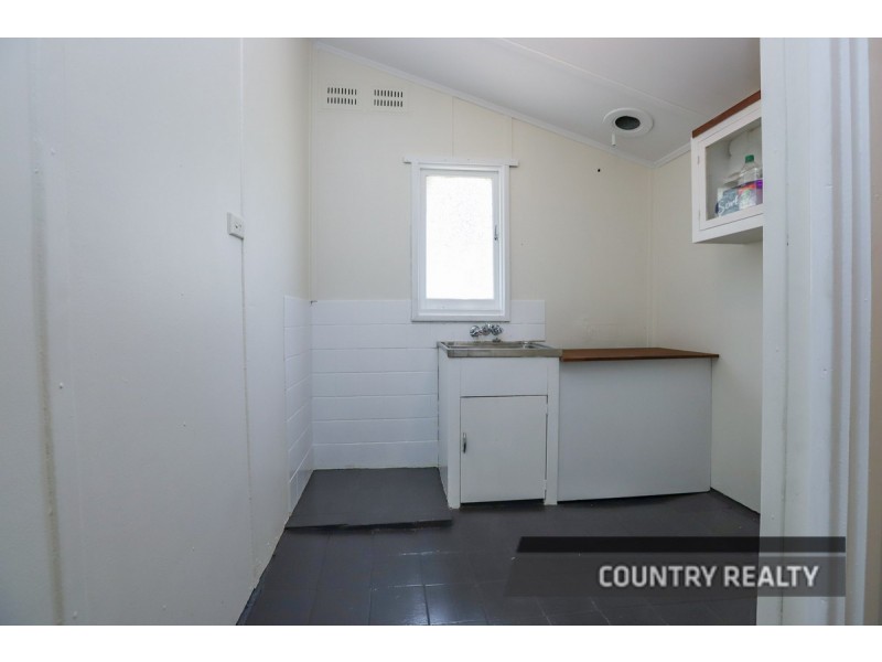 280 Avon Terrace, York WA 6302