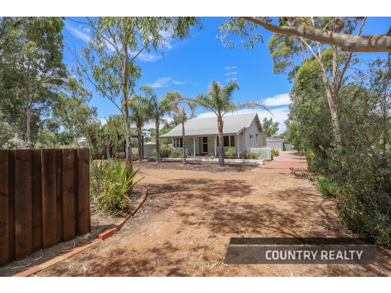 280 Avon Terrace, York WA 6302