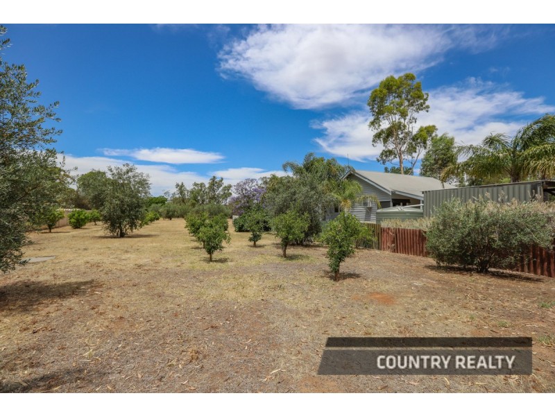 280 Avon Terrace, York WA 6302