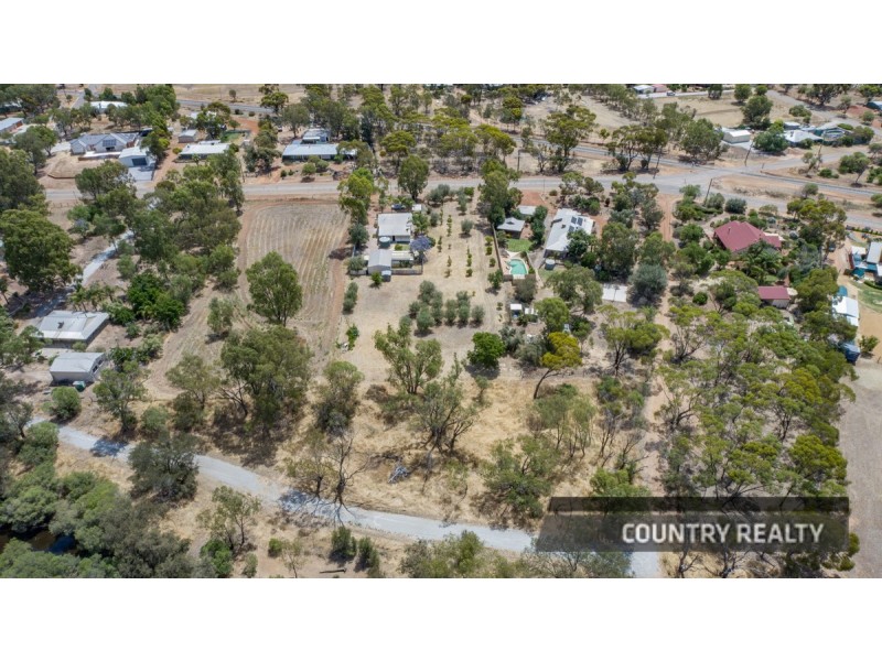 280 Avon Terrace, York WA 6302