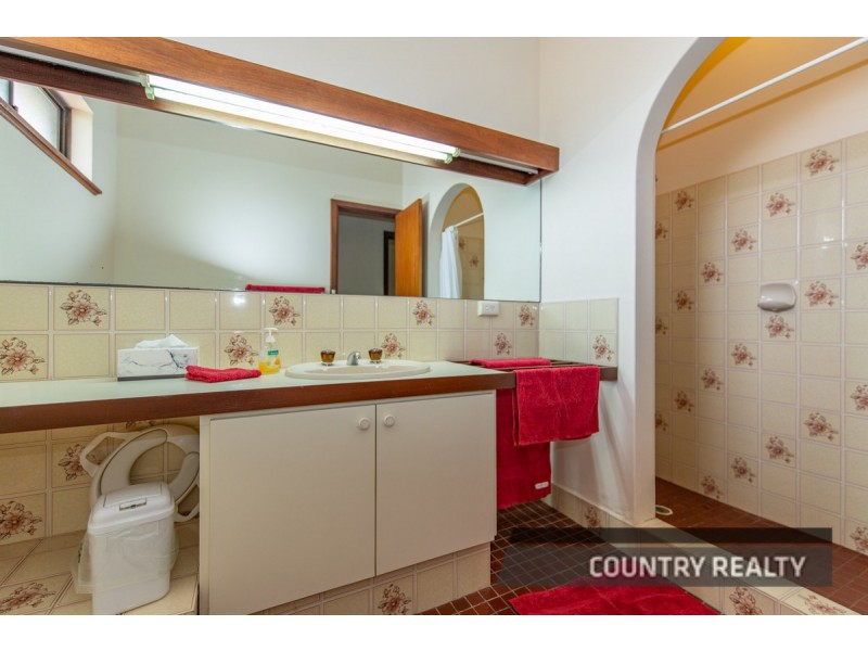 39 Kennedy Street, Northam WA 6401