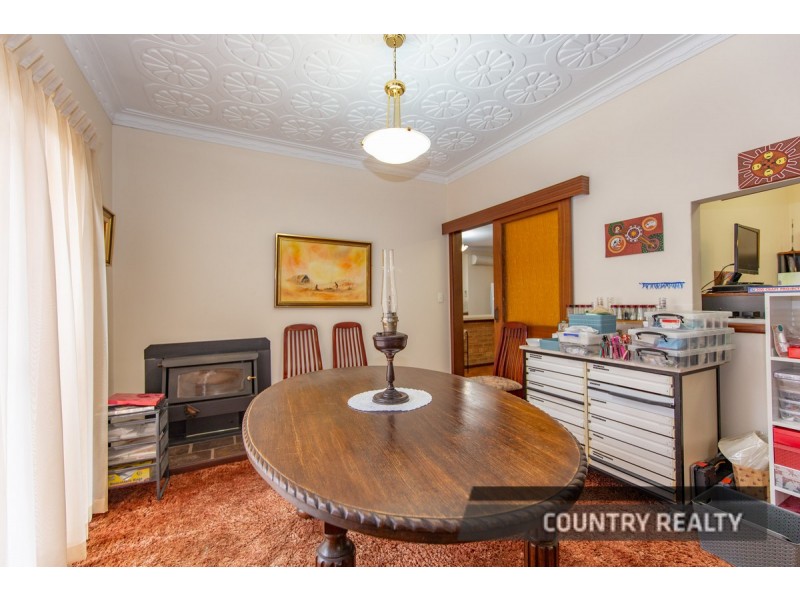 39 Kennedy Street, Northam WA 6401