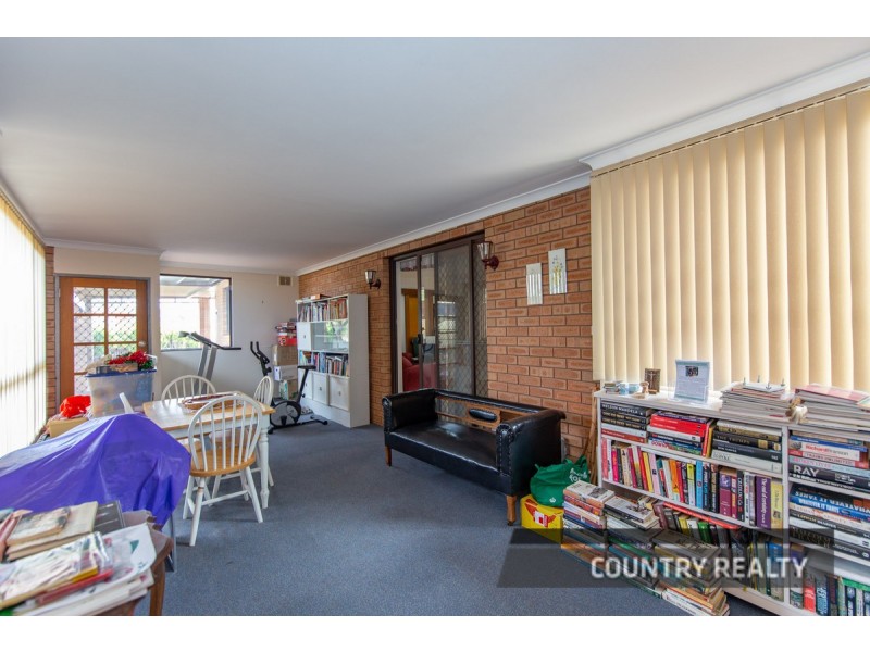 39 Kennedy Street, Northam WA 6401