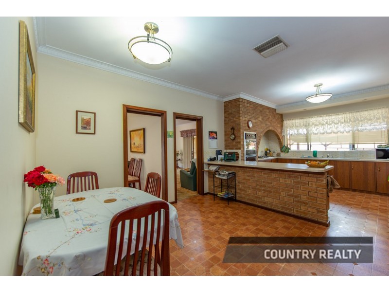 39 Kennedy Street, Northam WA 6401