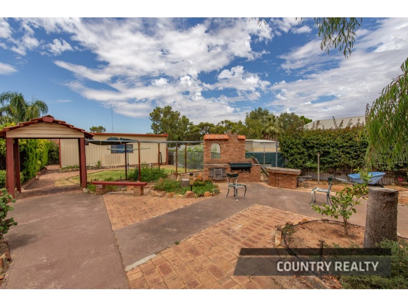 39 Kennedy Street, Northam WA 6401