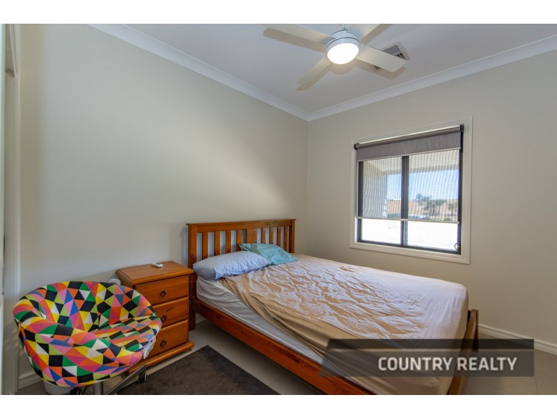 10 Heaton Drive, Northam WA 6401