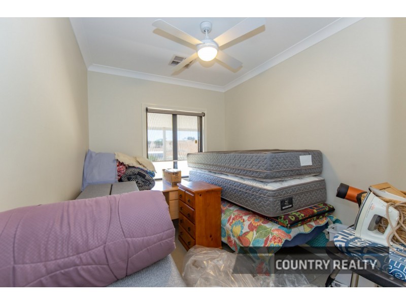 10 Heaton Drive, Northam WA 6401