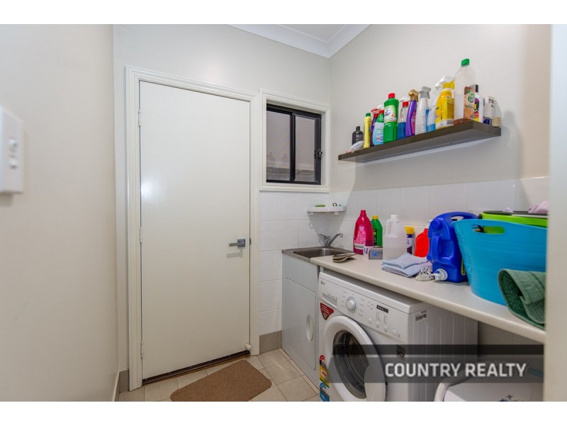 10 Heaton Drive, Northam WA 6401