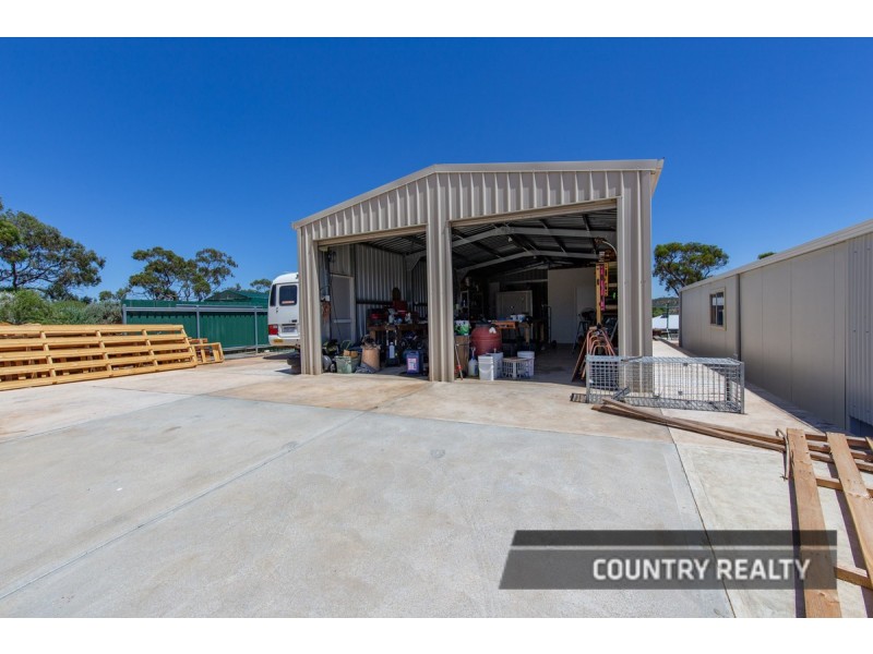 10 Heaton Drive, Northam WA 6401