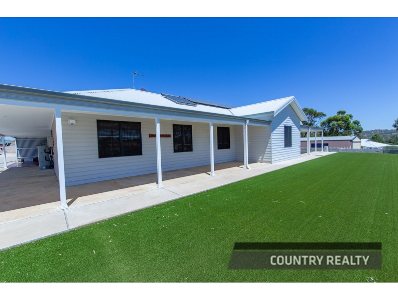 10 Heaton Drive, Northam WA 6401