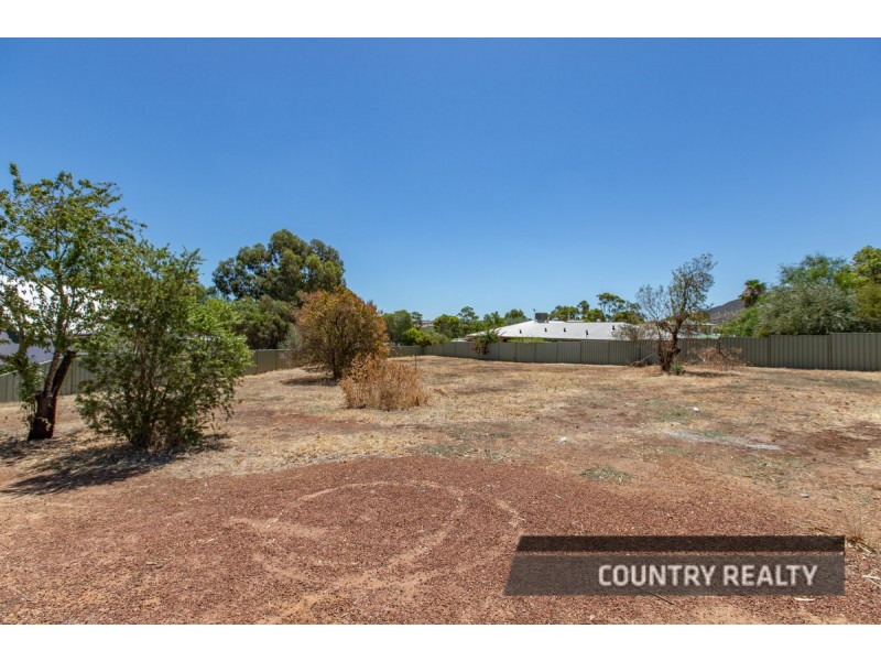 3 Bouverie Road, York WA 6302