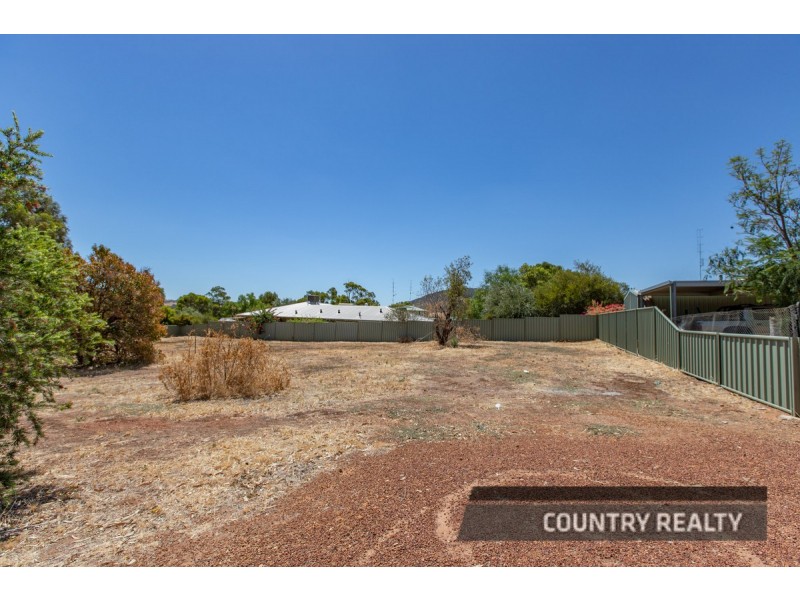 3 Bouverie Road, York WA 6302