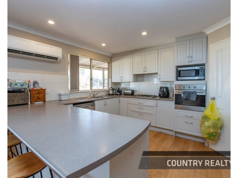 165 Peacock Road, Northam WA 6401