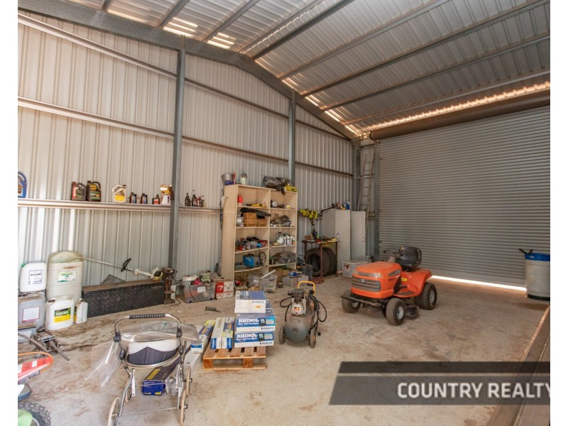 165 Peacock Road, Northam WA 6401