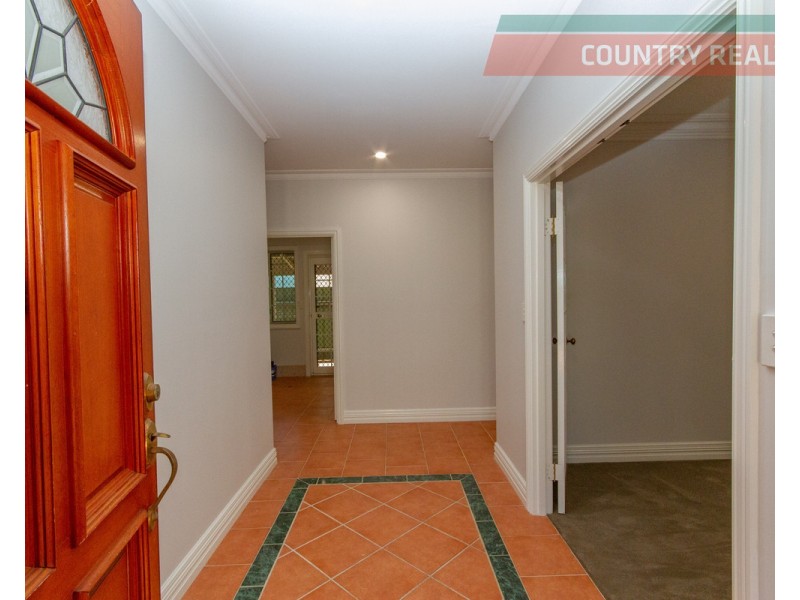 16 Gibbings Street, Northam WA 6401