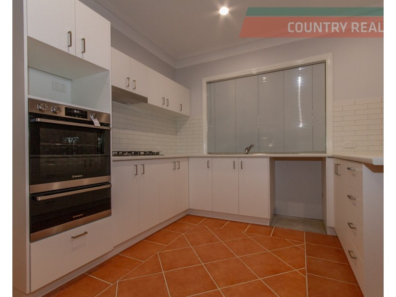 16 Gibbings Street, Northam WA 6401