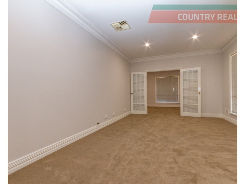 16 Gibbings Street, Northam WA 6401