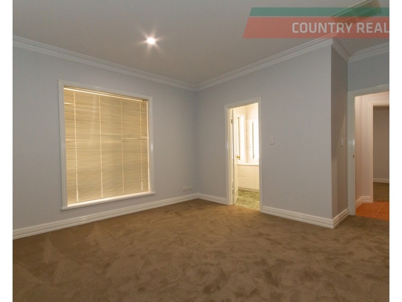 16 Gibbings Street, Northam WA 6401