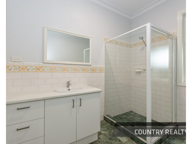 16 Gibbings Street, Northam WA 6401