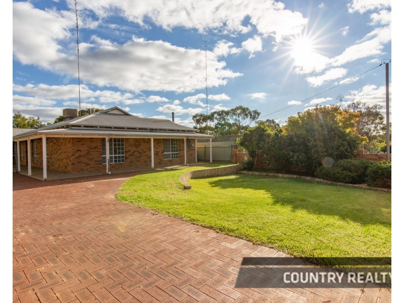16 Gibbings Street, Northam WA 6401