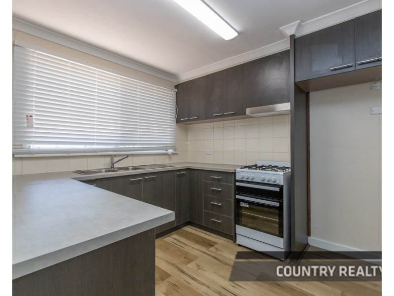 95 Hutt Street, Northam WA 6401