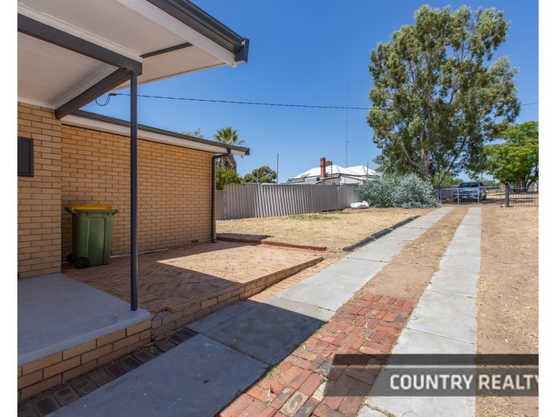 95 Hutt Street, Northam WA 6401