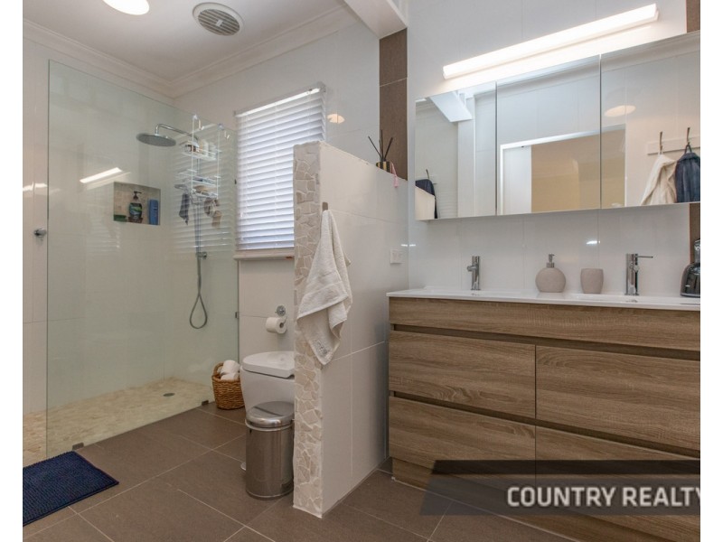 46 Avon Terrace, West Toodyay WA 6566