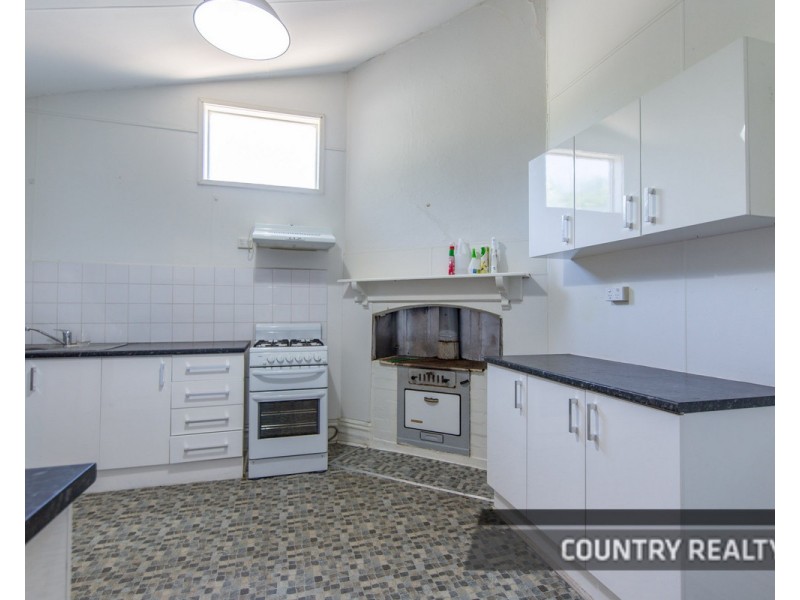 65 Chidlow Street, Northam WA 6401