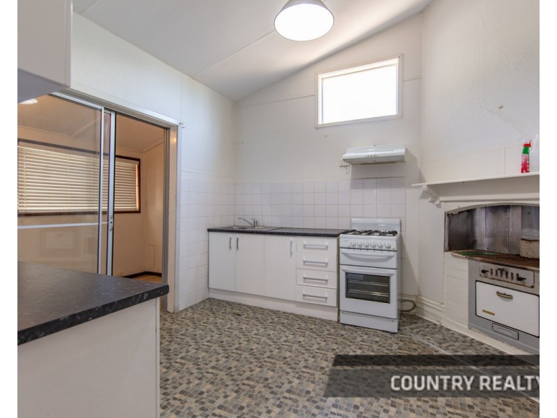 65 Chidlow Street, Northam WA 6401