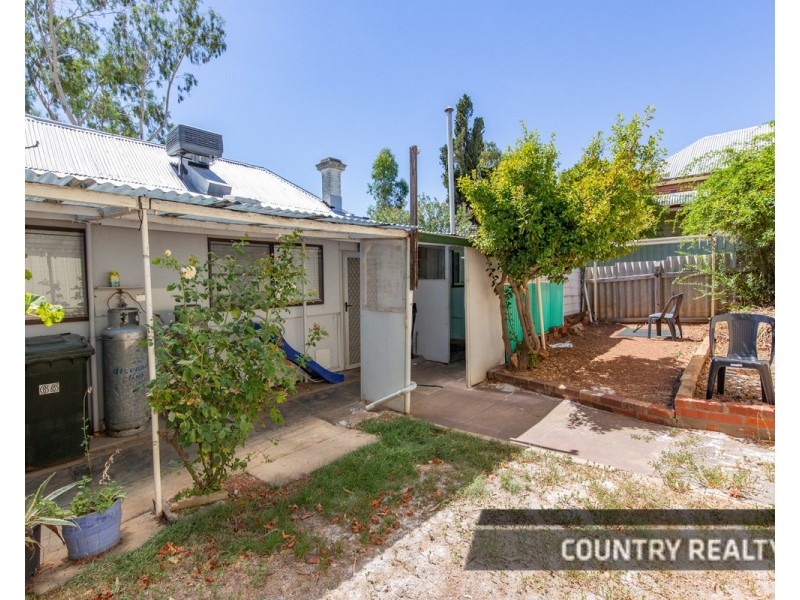 65 Chidlow Street, Northam WA 6401