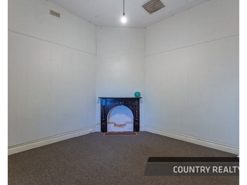 65 Chidlow Street, Northam WA 6401