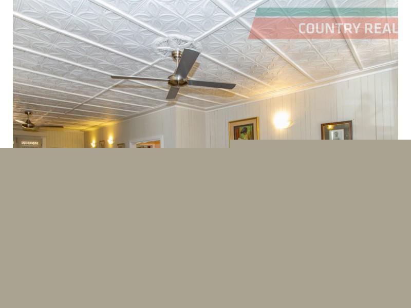 2 Osnaburg Road, York WA 6302